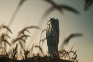 برج سكني حديث لمشاريع شركة الاتحاد